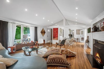 /international/us/3442-laurel-canyon-studio-city-ca-110108581459/
