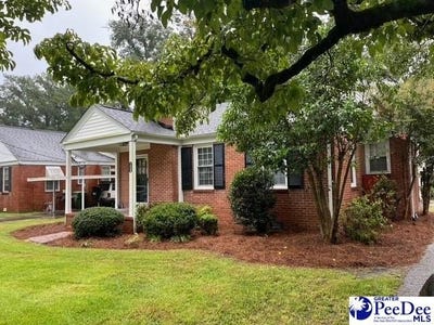 /international/us/1008-w-cedar-street-florence-sc-110107200352/