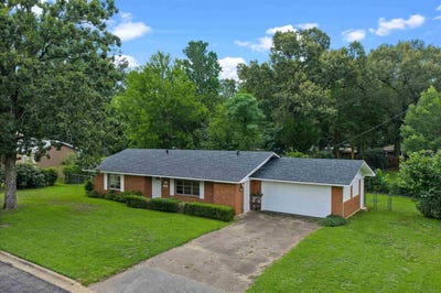 /international/us/612-leach-st-kilgore-tx-110108657464/