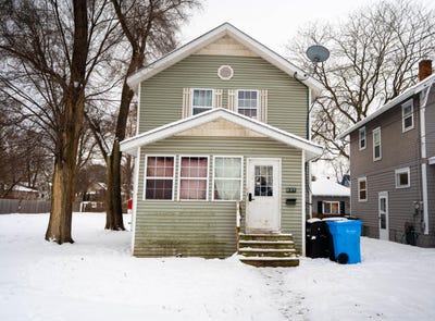 /international/us/534-isbell-street-lansing-mi-110105358701/