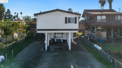 /international/us/3250-stone-rd-bethel-island-ca-110103759983/