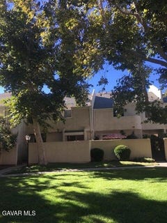 /international/us/1844-e-avenue-j2-lancaster-ca-110108477789/