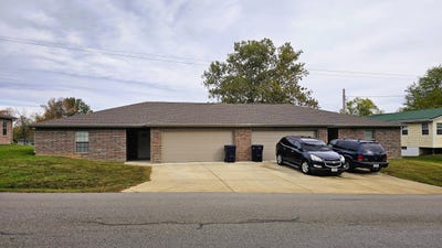 /international/us/625-627-w-hawthorne-street-houston-mo-110107803607/