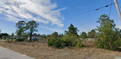 /international/us/714-bedford-point-avenue-lehigh-acres-fl-110120417640/