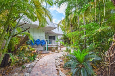 /international/us/3300-duck-avenue-key-west-fl-110107637191/