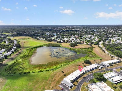 /international/us/11130-carriage-hill-drive-port-richey-fl-110119640535/