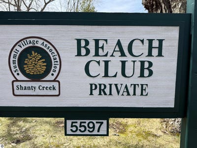 /international/us/5830-shanty-creek-road-bellaire-mi-110101449636/