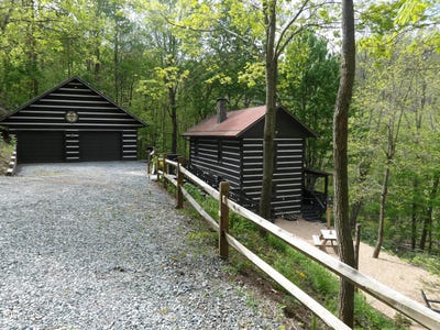 /international/us/1444-rich-mountain-road-zionville-nc-110106923037/