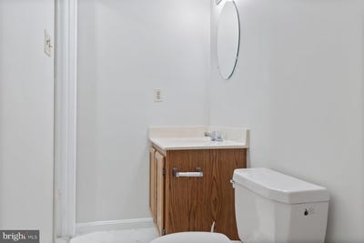 /international/us/13-bellinger-court-reisterstown-md-110101197912/