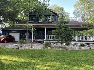 /international/us/715-brown-street-niles-mi-110108237062/