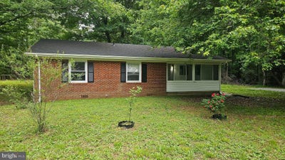 /international/us/1003-cedar-hill-road-colonial-beach-va-110099885871/