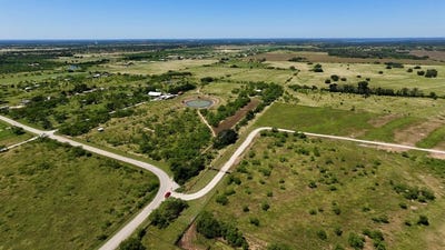 /international/us/1624-county-rd-135-brownwood-tx-110108443465/