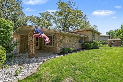 /international/us/6351-w-124th-place-palos-heights-il-110107965837/