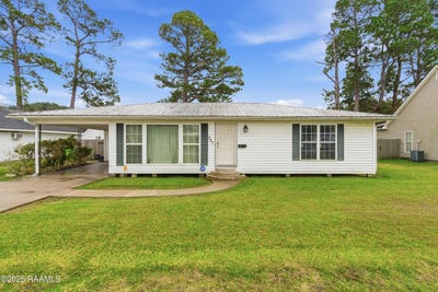 /international/us/227-brick-street-breaux-bridge-la-110104199891/