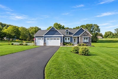 /international/us/5-sand-dunes-spencerport-ny-110119947918/