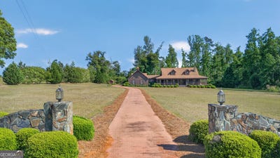 /international/us/3472-highway-46-soperton-ga-110107832613/