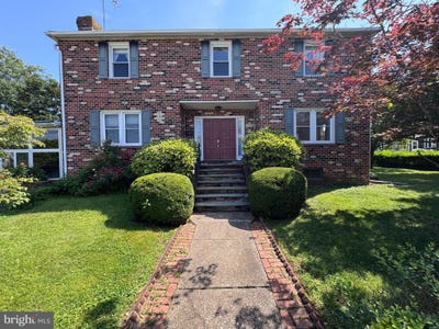 /international/us/856-martin-avenue-bryn-mawr-pa-110098209355/