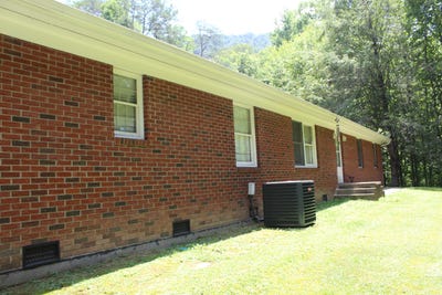 /international/us/6133-highway-92-ingram-ky-110086067777/