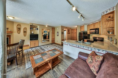 /international/us/313-iron-horse-way-winter-park-co-110106817948/