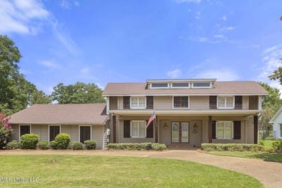 /international/us/592-s-deerfield-drive-canton-ms-110101218235/