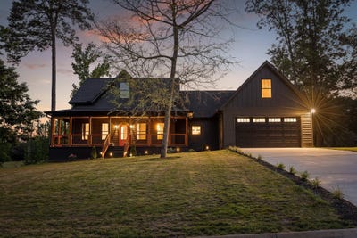/international/us/230-clubhouse-drive-jasper-tn-110099822391/