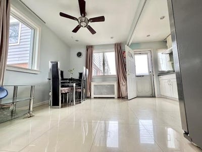 /international/us/67-01-bell-boulevard-bayside-ny-110098774139/