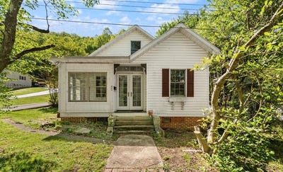 /international/us/52-michigan-ave-whitesburg-ky-110107482153/