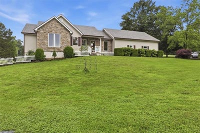 /international/us/32384-fertile-road-warsaw-mo-110108379367/