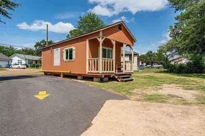 /international/us/122-n-green-street-hawkins-tx-110100380339/