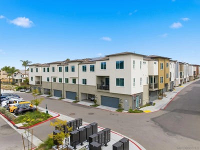 /international/us/14003-lilah-san-diego-ca-110108068992/