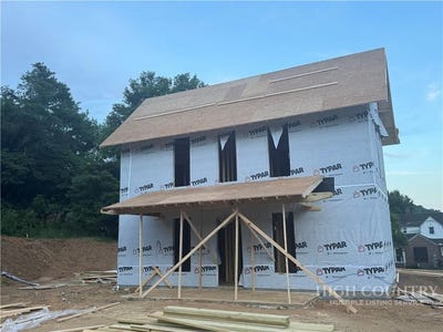 /international/us/2-n-jefferson-avenue-west-jefferson-nc-110108228929/