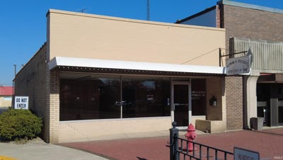 /international/us/116-constitution-plaza-monticello-in-110103594724/