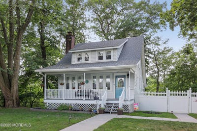 /international/us/29-lake-boulevard-matawan-nj-110100476617/