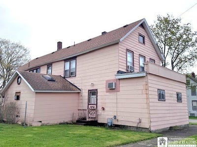 /international/us/35-genet-street-dunkirk-ny-110107785853/