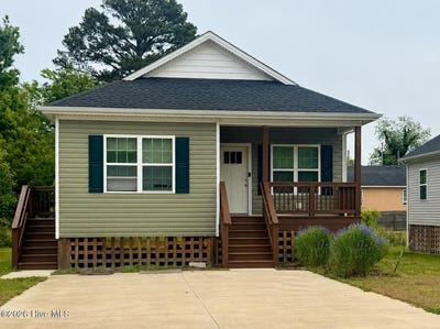 /international/us/704-harney-street-elizabeth-city-nc-110107700368/