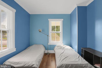 /international/us/511-e-main-street-middleburg-pa-110094211819/