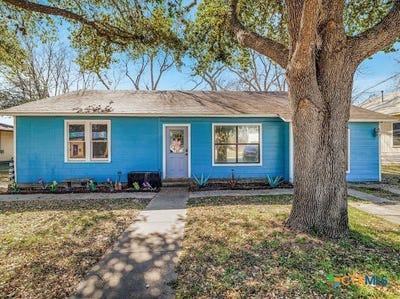 /international/us/1510-n-avenue-shiner-tx-110106012480/