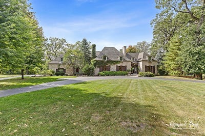 /international/us/2664-waldron-avenue-kankakee-il-110108627886/