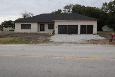 /international/us/16330-prince-drive-south-holland-il-110095117311/