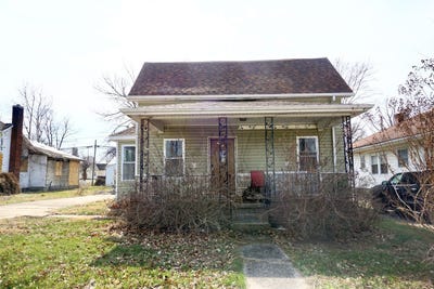 /international/us/504-w-randolph-street-pinckneyville-il-110106062642/
