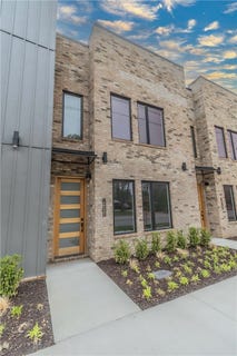 /international/us/4104-w-olive-street-rogers-ar-110106565518/