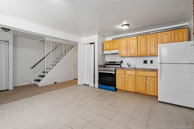 /international/us/160-lander-street-newburgh-ny-110101490340/?lang=pt
