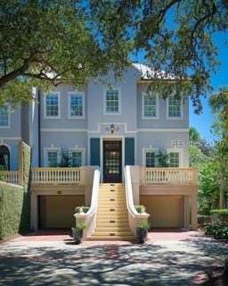 /international/us/136-s-shore-drive-hilton-head-island-sc-110120456604/