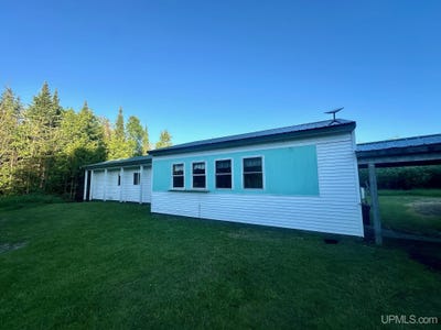 /international/us/14145-county-road-450-newberry-mi-110107206380/