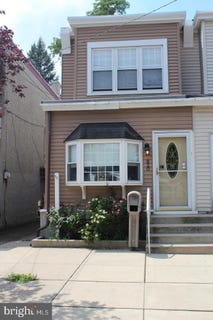 /international/us/820-division-street-gloucester-city-nj-110104924937/