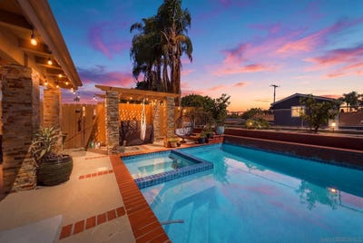 /international/us/6885-rockglen-ave-san-diego-ca-110110374855/