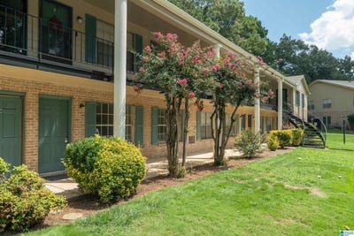/international/us/2831-georgetown-drive-hoover-al-110109751354/