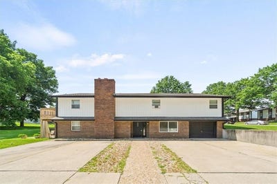 /international/us/2203-twin-oaks-drive-harrisonville-mo-110100265551/