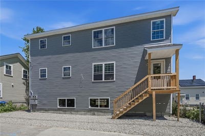 /international/us/10-hillard-street-providence-ri-110108903197/