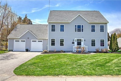 /international/us/7-court-avenue-barrington-ri-110107510740/